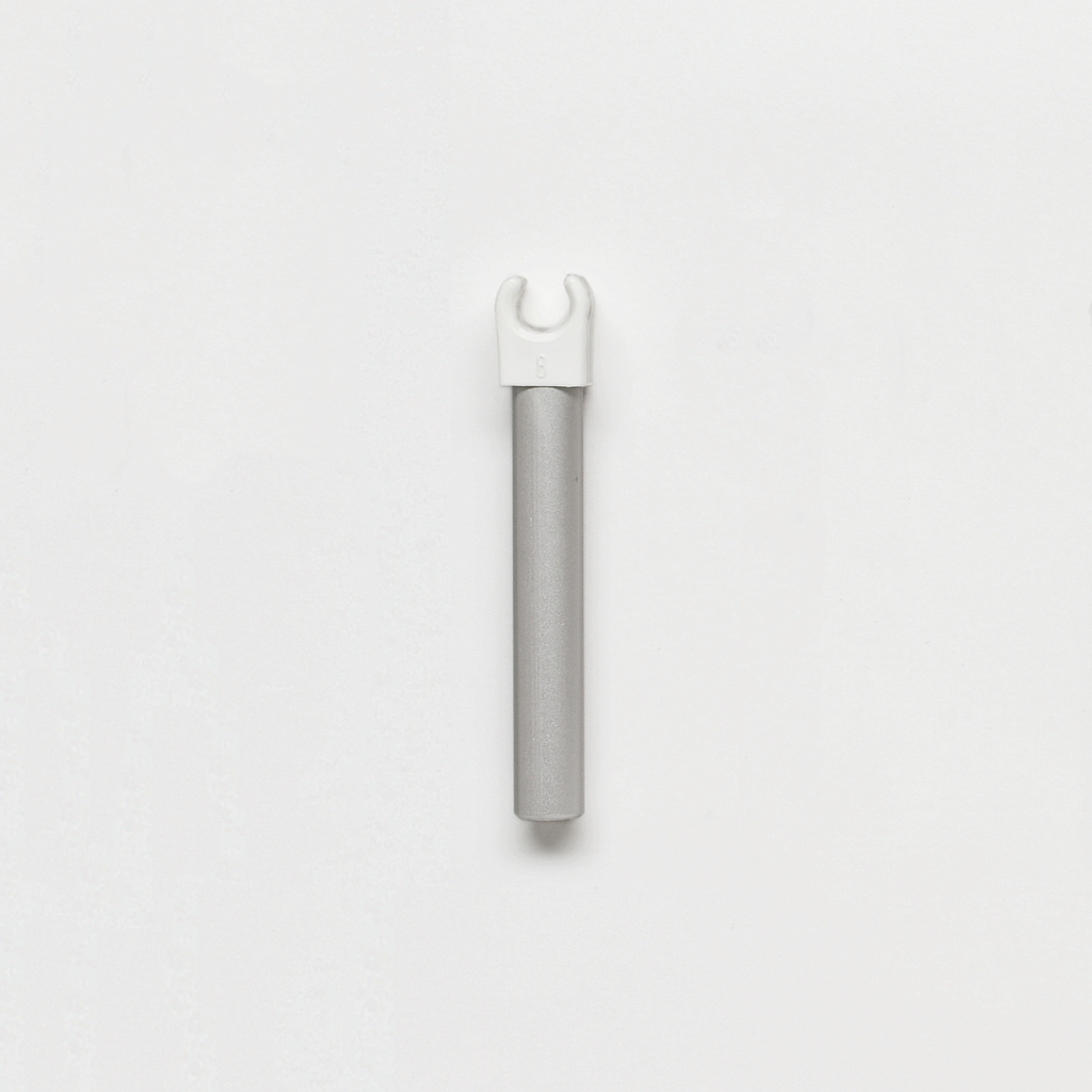 Das Bild zeigt ein Experimentiergerät mit einem grauen Stab und einem weißen, klammerartigen Teil an einem Ende. Dieses Werkzeug könnte in Bildungsbereichen zur Durchführung von Experimenten oder technischen Anwendungen genutzt werden.