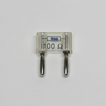 Das Bild zeigt einen transparenten elektrischen Widerstand mit einem Wert von 100 Ohm, der zur Durchführung von Experimenten im Bildungsbereich verwendet wird. Die Anschlussklemmen sind auf beiden Seiten sichtbar, zusammen mit einem blau markierten Widerstand.