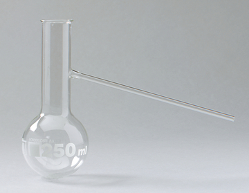 Das Bild zeigt einen Glaskolben mit einem seitlichen Auslass, der ein Volumen von 250 ml anzeigt. Er besteht aus Borosilikatglas und ist für chemische Experimente geeignet.