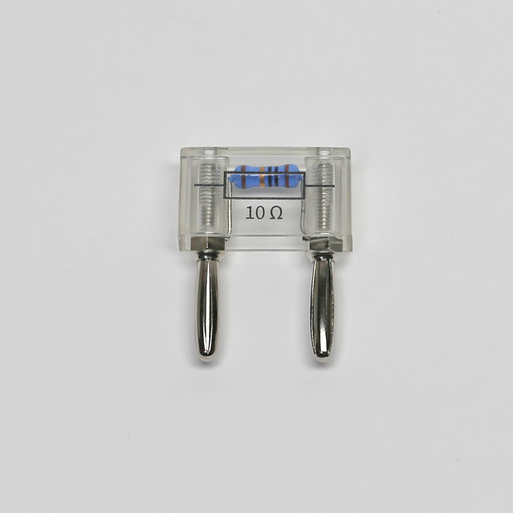 Ein Widerstand mit einem Widerstandswert von 10 Ohm wird in einer durchsichtigen Halterung präsentiert. Die Halterung verfügt über zwei Metallanschlüsse, die für experimentelle Zwecke genutzt werden können.